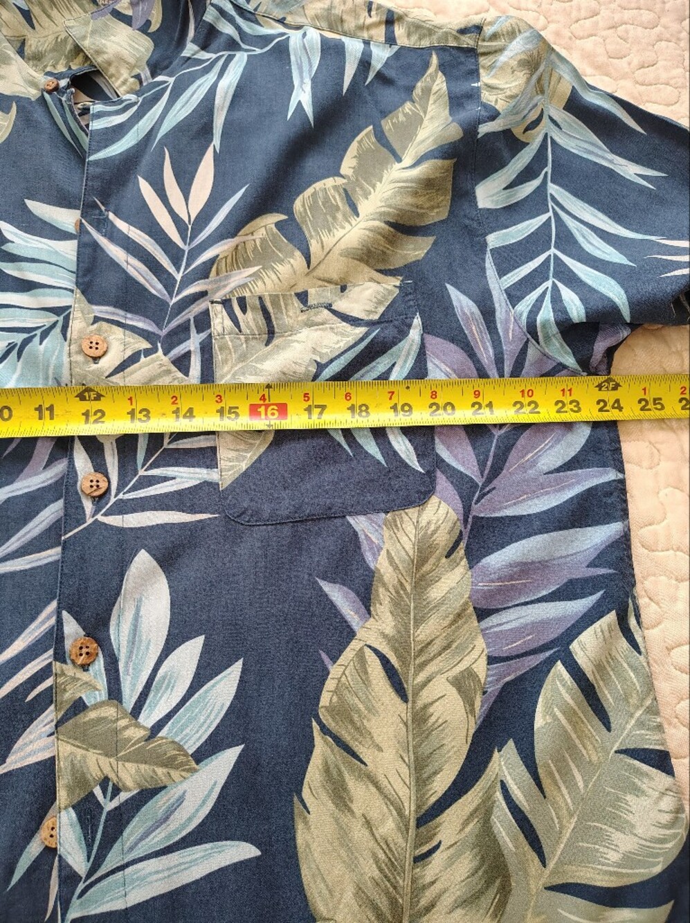 St John’s Bay Washable Silk Hawaiian Shirt Mens XL Blue Palm Floral - Picture 3 of 6
